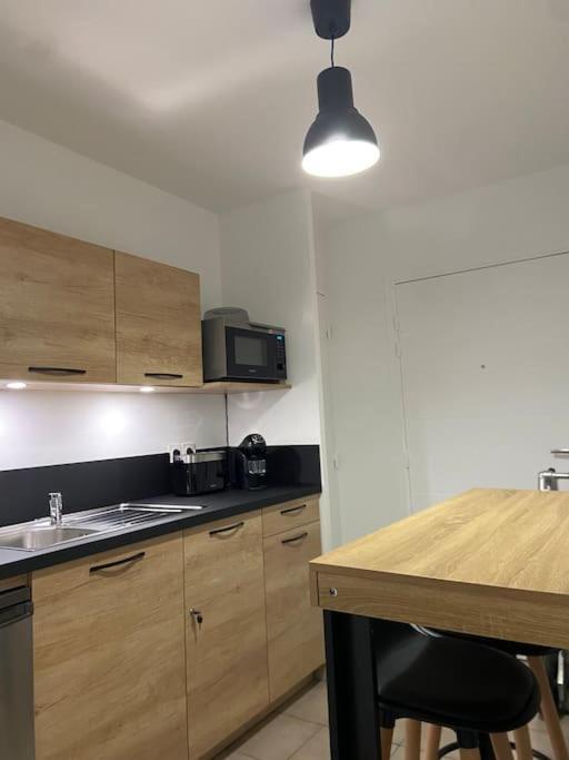 Studio Cosy, Lyon, Avec Garage Prive Екстер'єр фото