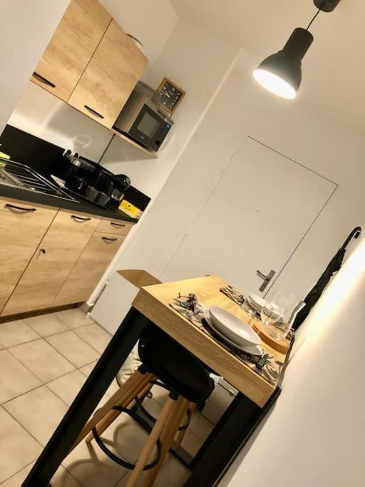 Studio Cosy, Lyon, Avec Garage Prive Екстер'єр фото